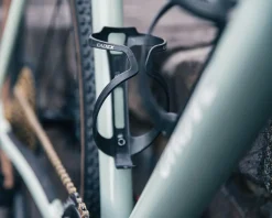 Cadex Carbon Fiber Bottle Cage (Black)