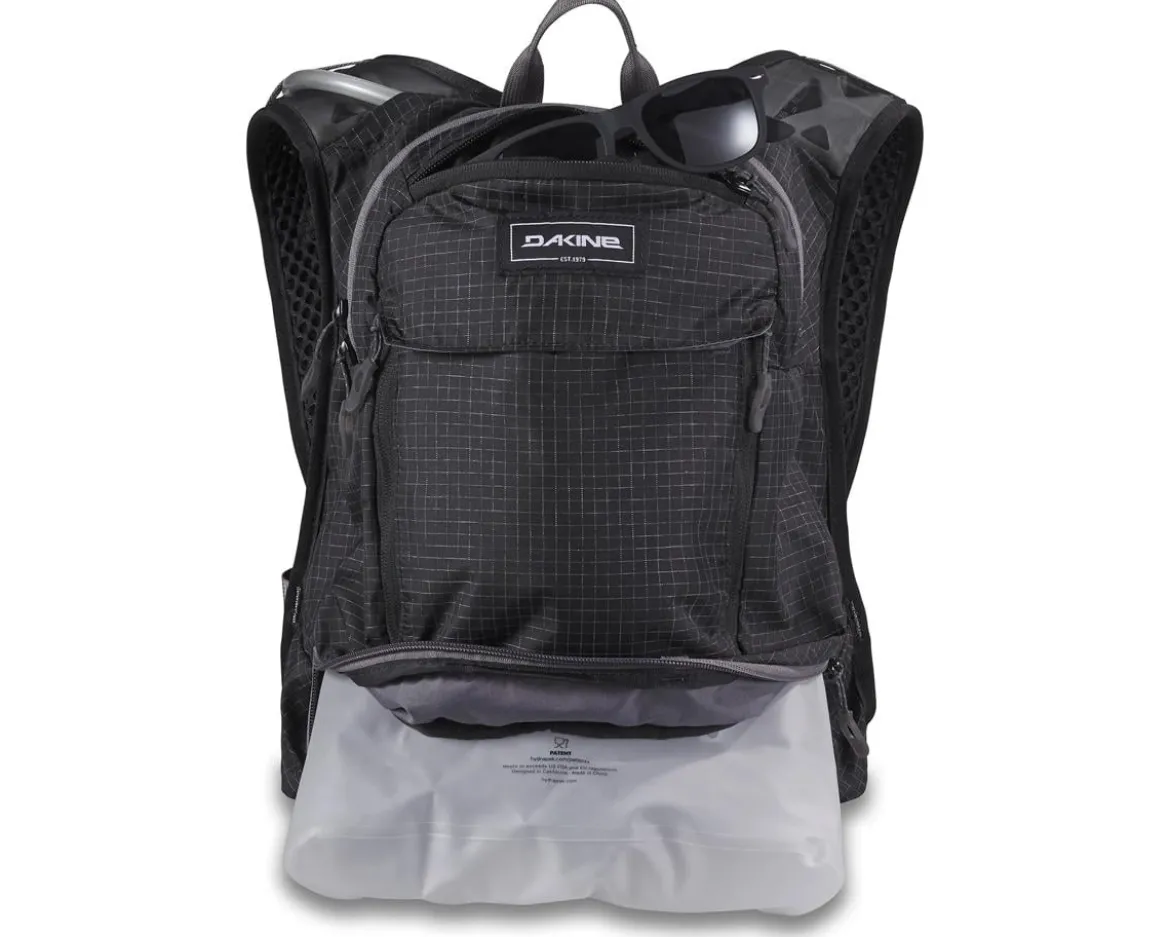 Dakine Syncline Hydration Pack (Black) (8L)