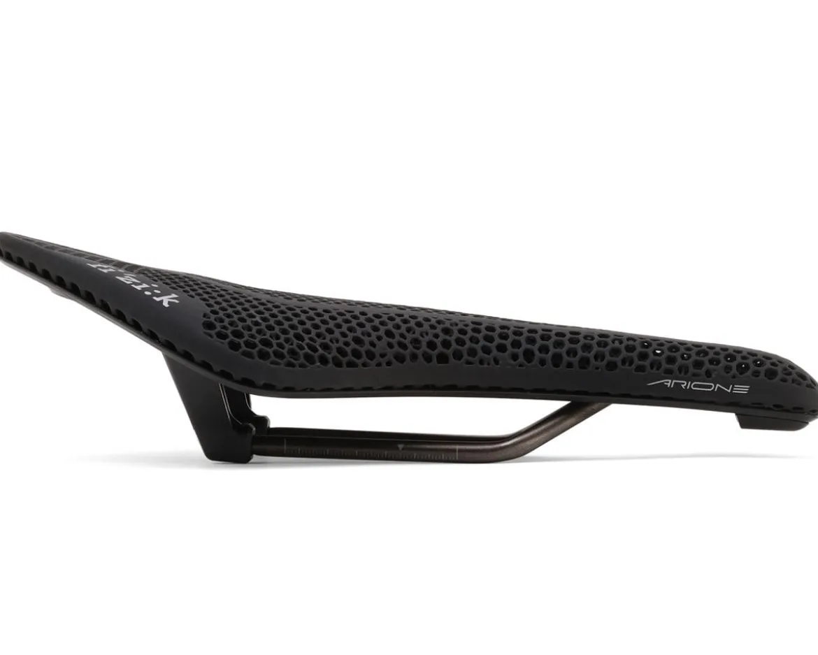 fizik Arione R3 Adaptive Saddle (Black) (Kium Rails) (135mm)