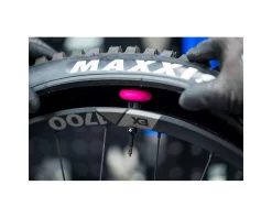 Muc-Off Stealth Tubeless Valve Tag Holder Kit (Black/Pink) (44mm) (Single)