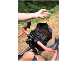Swift Industries Capstone Handlebar Bag (Black)